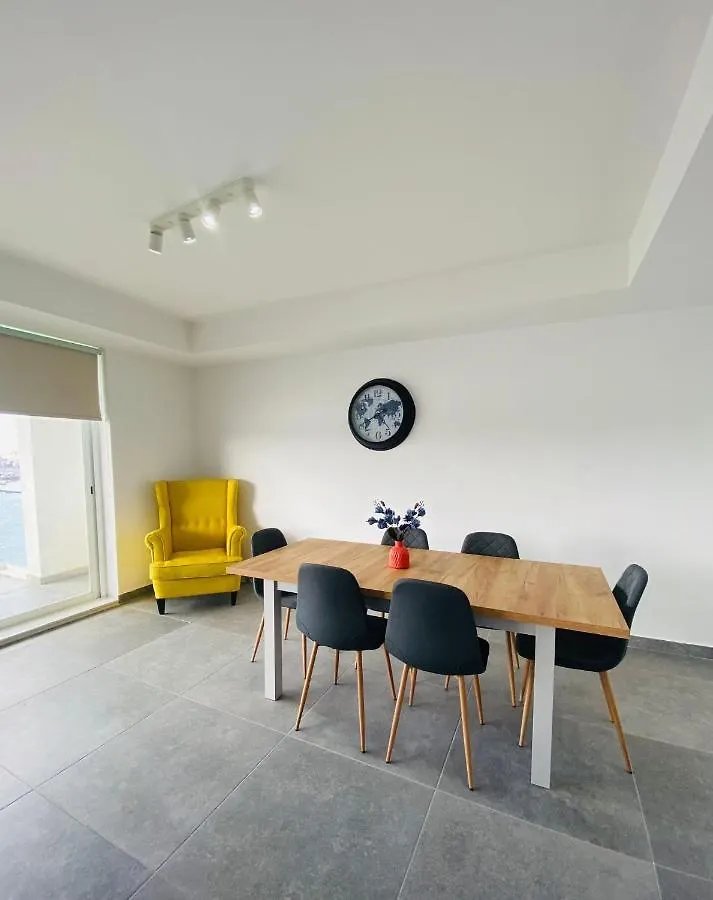 Apartment Sliema Seaview Apartment- Valletta Views - Apt 8, 49 Tigne Point Mansions Malta